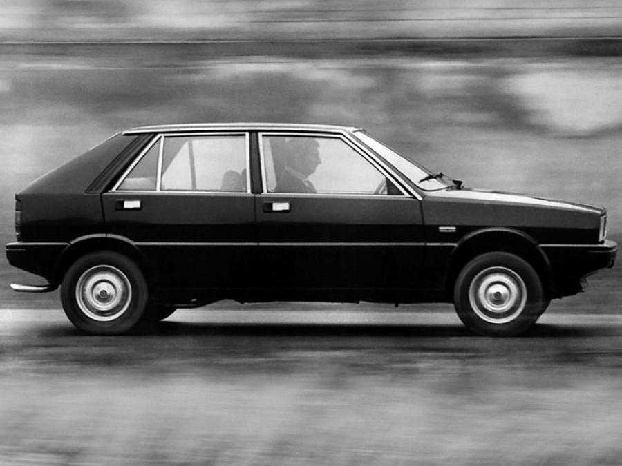  Lancia Delta 1979 года  (UK) (фото 2 из 6)
